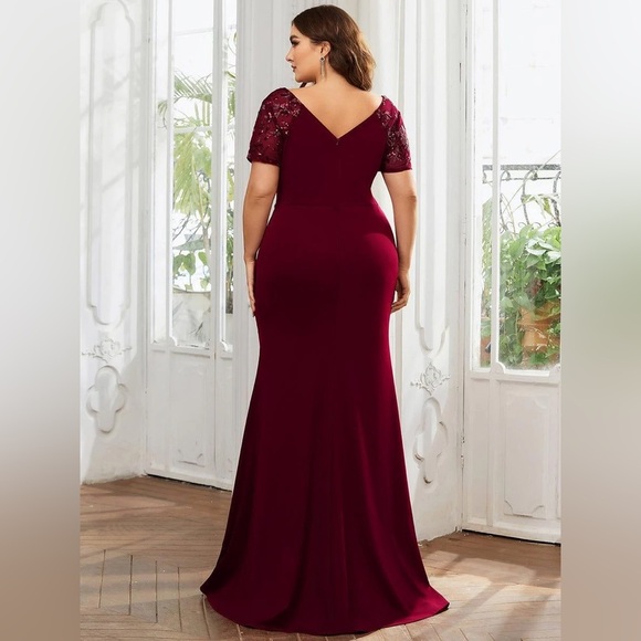 🆕 Plus Size Front Slit Short Sleeve With Sequin Mother of the Bride Dresses - Picture 2 of 3